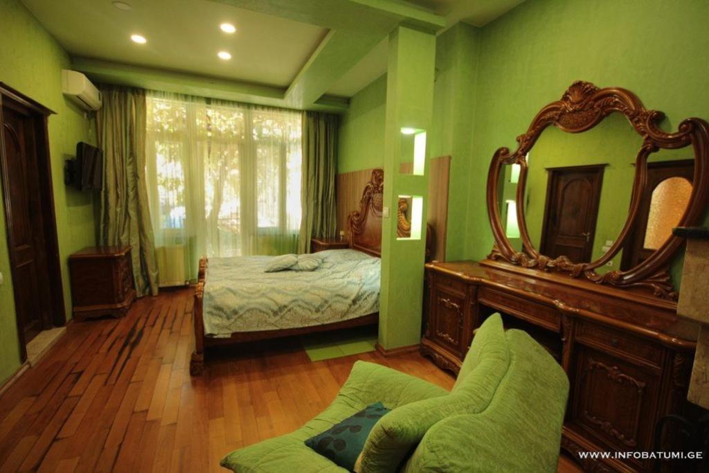 Hotel Black Sea House Batumi Exteriör bild