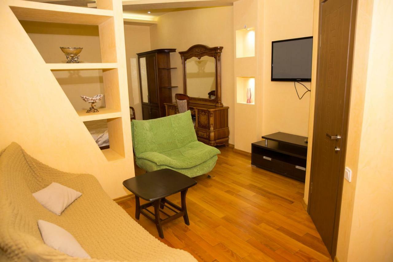 Hotel Black Sea House Batumi Exteriör bild